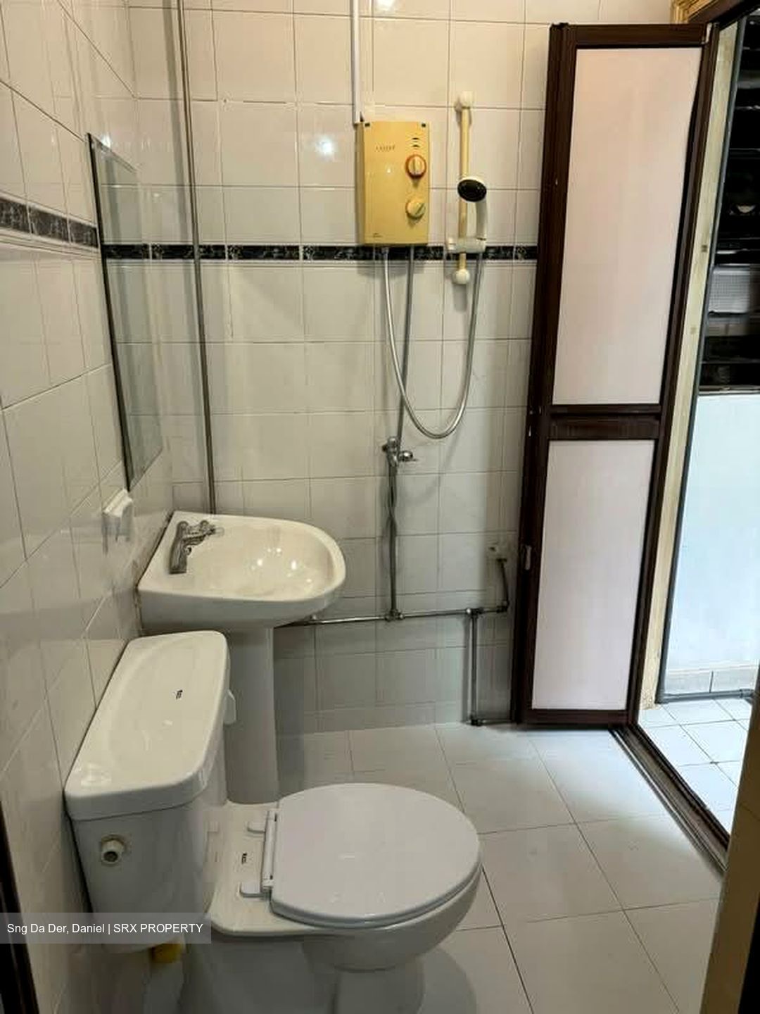 Moro Mansions (D14), Apartment #571682301